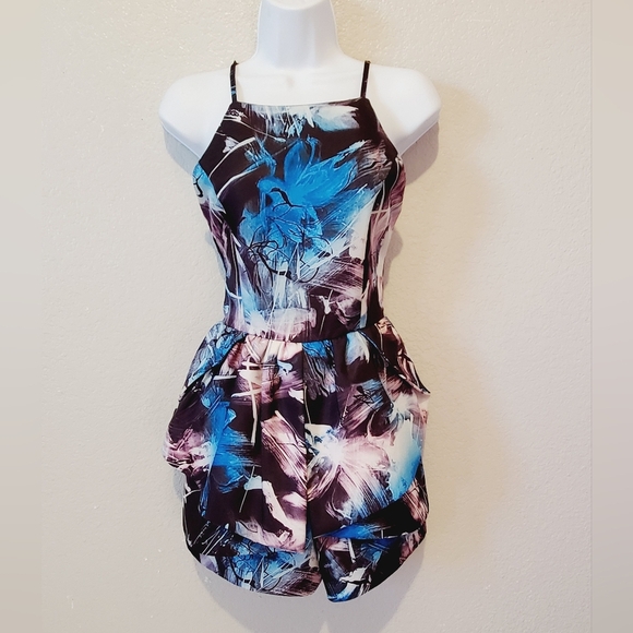 💚5/$25 ASOS OSMOSE Black Abstact Print Skort Dressy Romper Playsuit Size Small - Picture 1 of 8